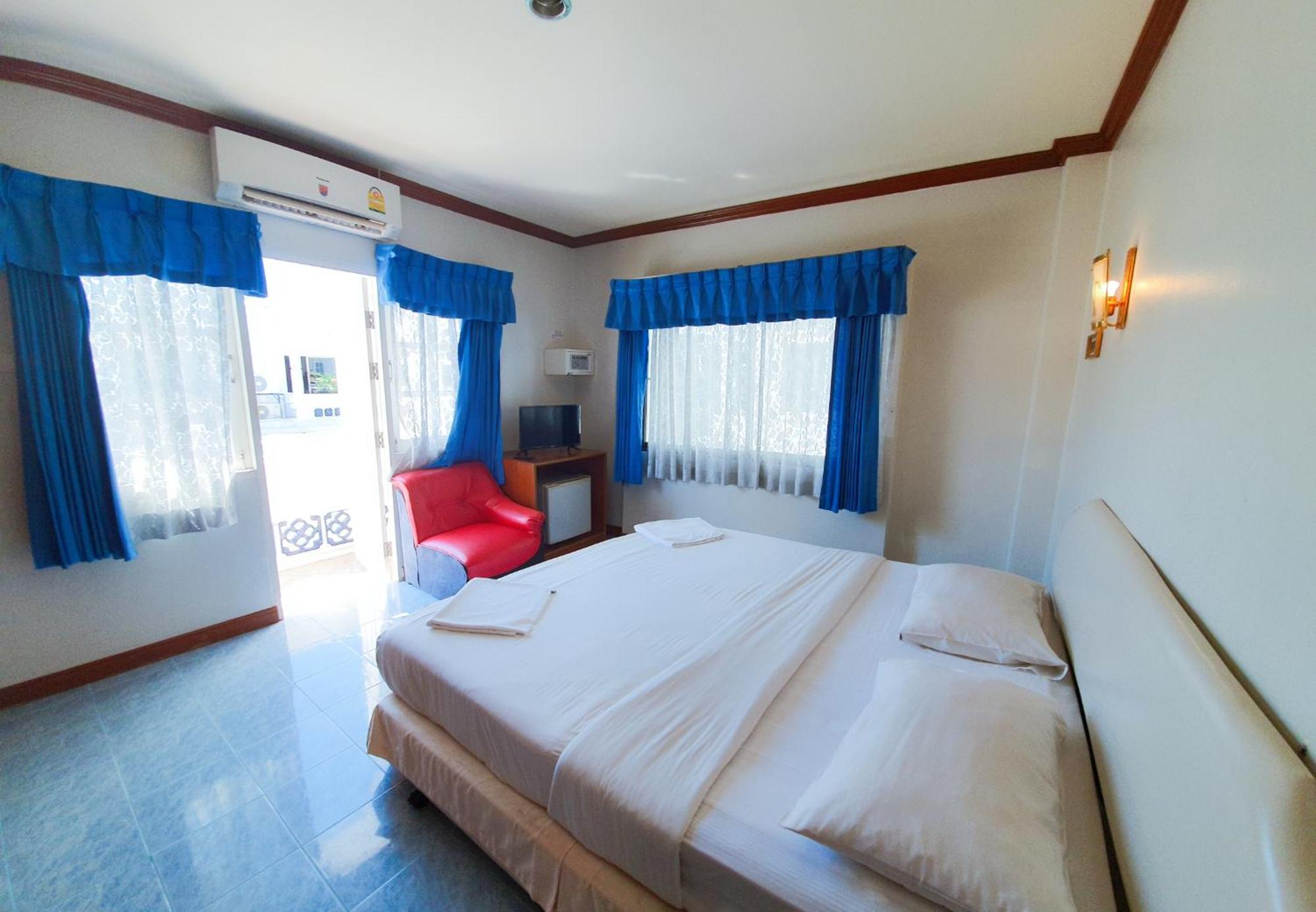 Break Point Hotel Patong Luaran gambar