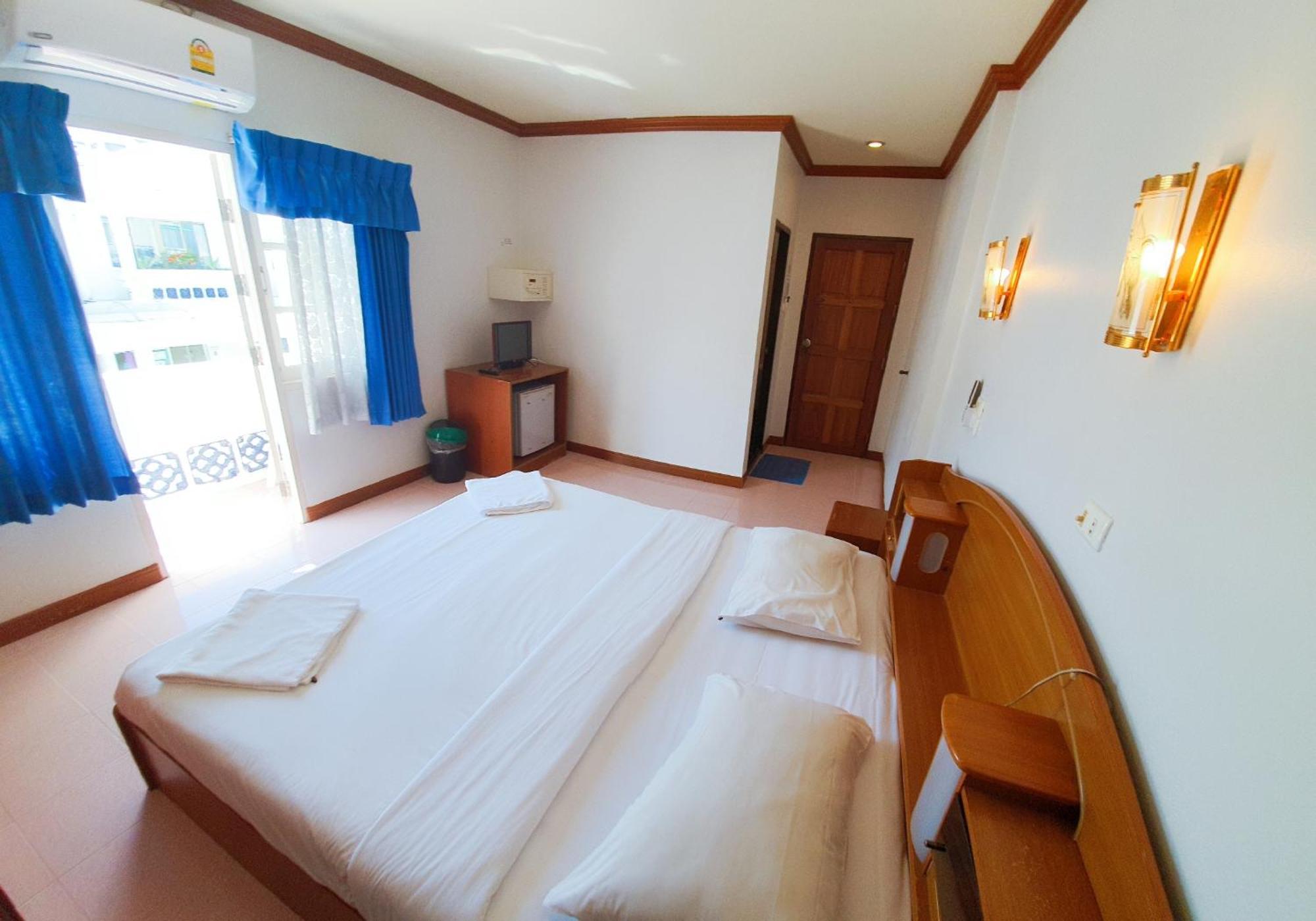 Break Point Hotel Patong Luaran gambar
