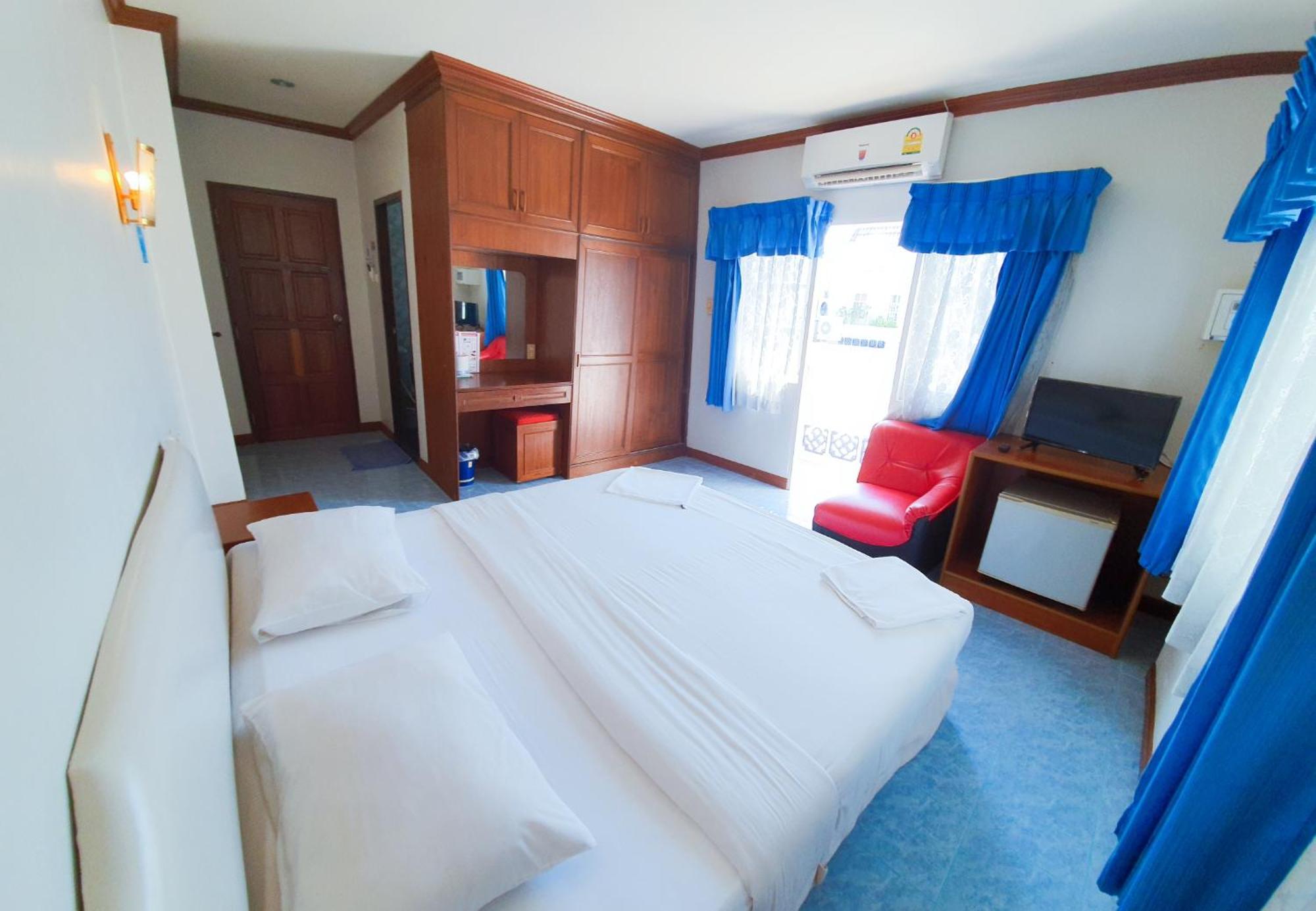 Break Point Hotel Patong Luaran gambar