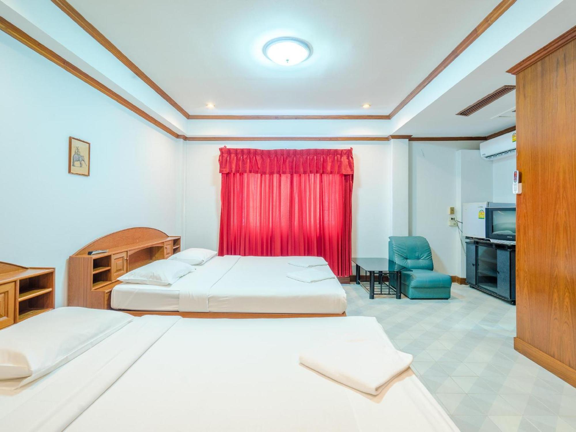 Break Point Hotel Patong Luaran gambar