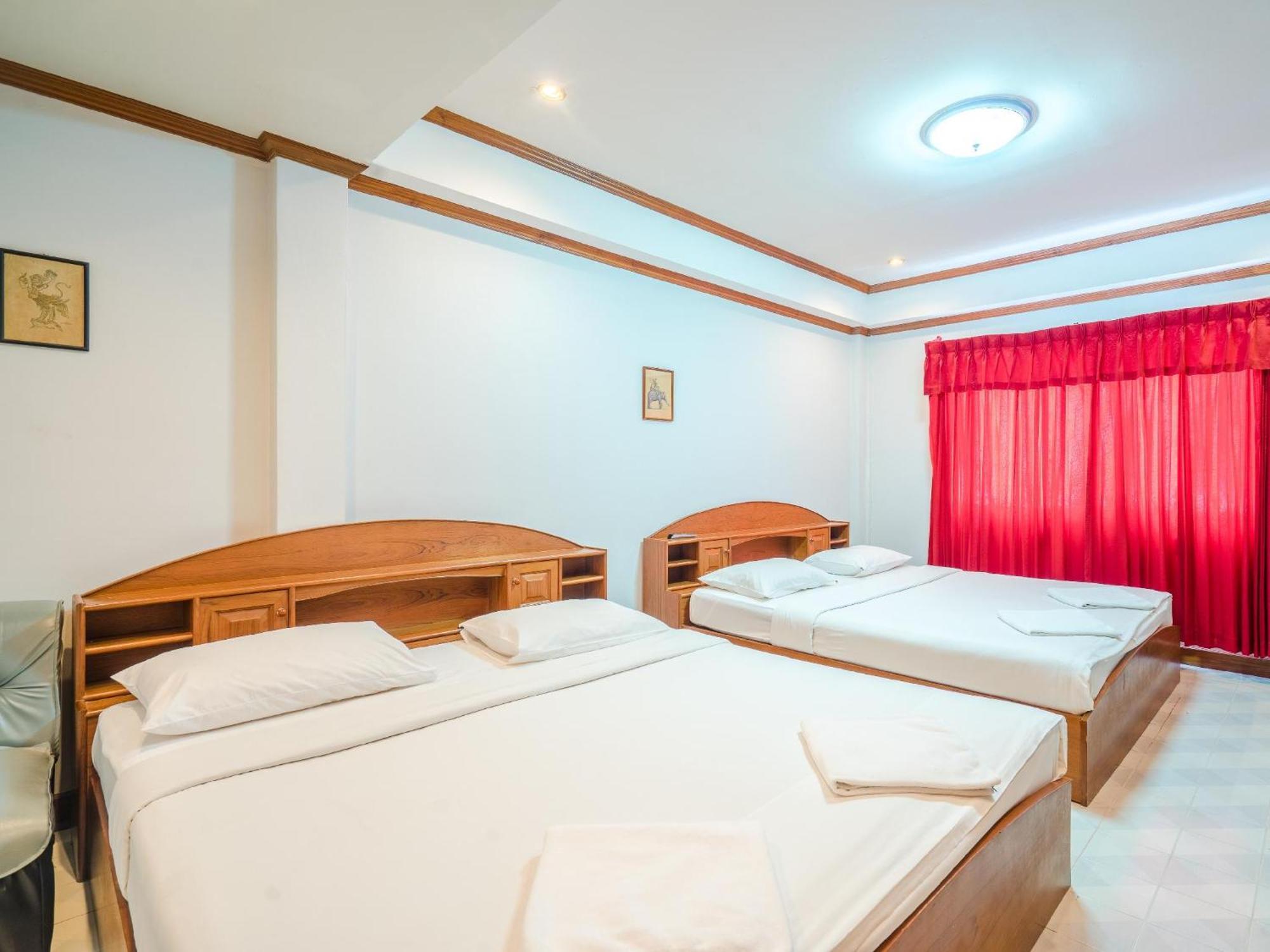 Break Point Hotel Patong Luaran gambar