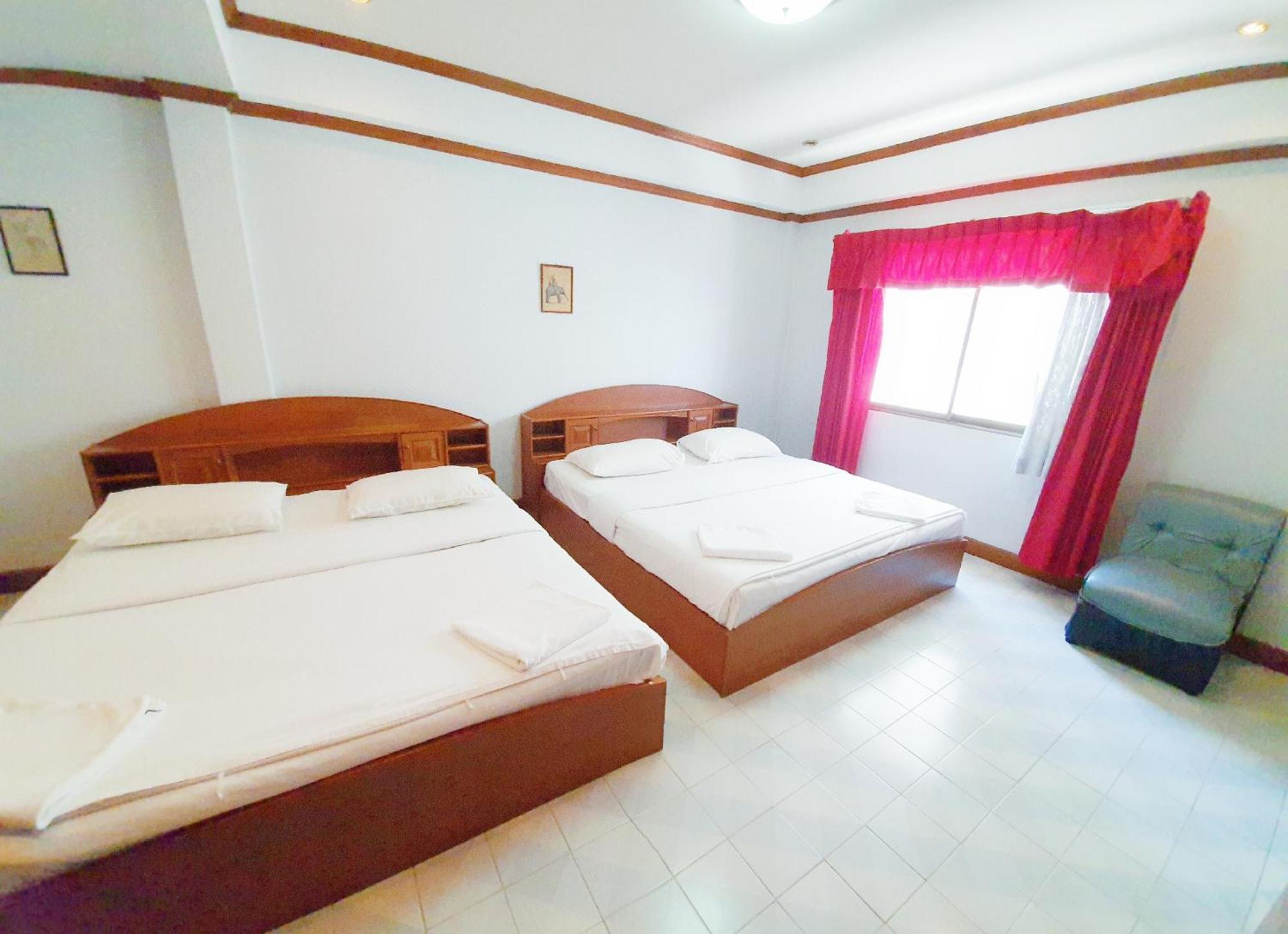 Break Point Hotel Patong Luaran gambar