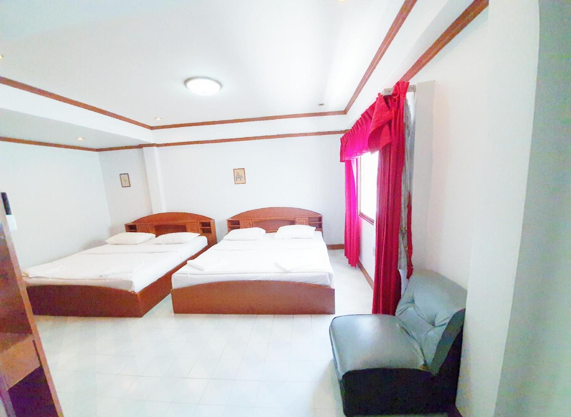 Break Point Hotel Patong Luaran gambar