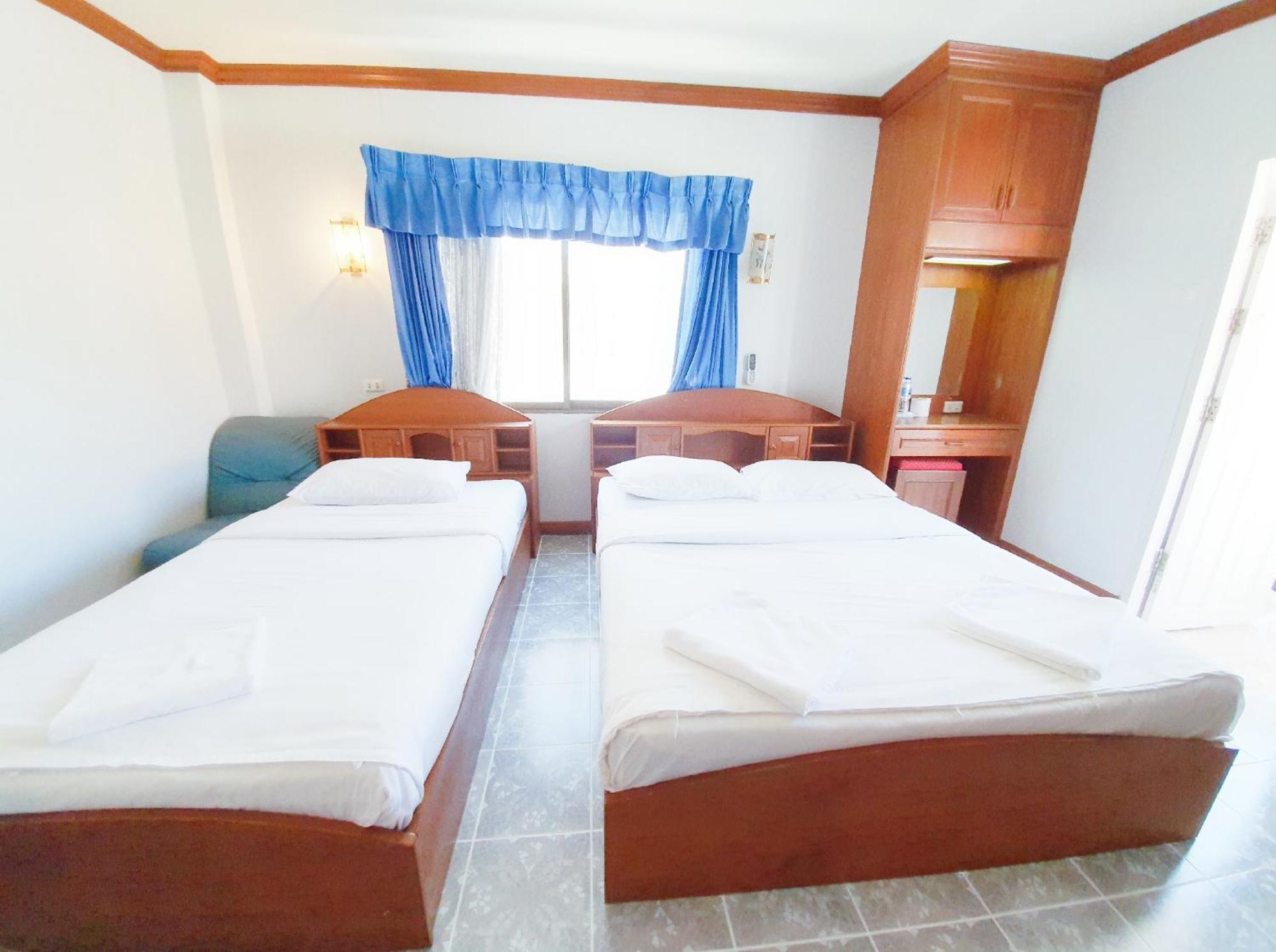Break Point Hotel Patong Luaran gambar