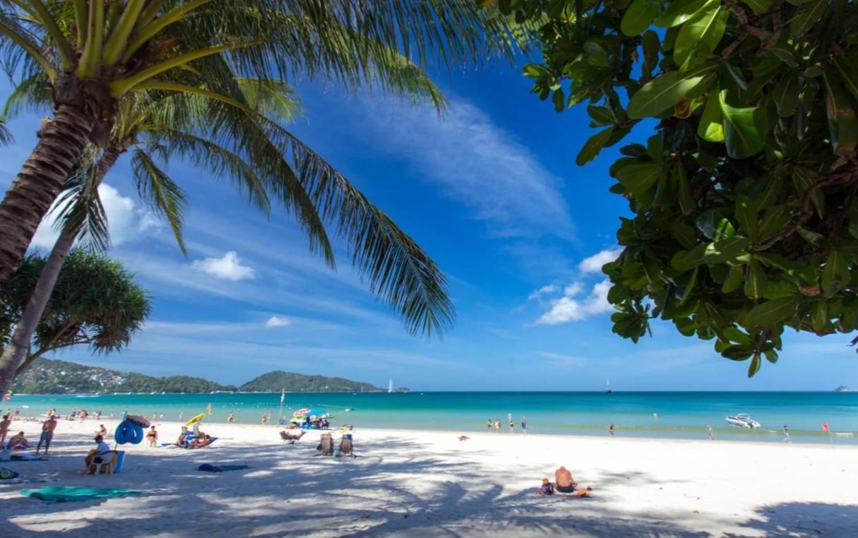 Break Point Hotel Patong Luaran gambar