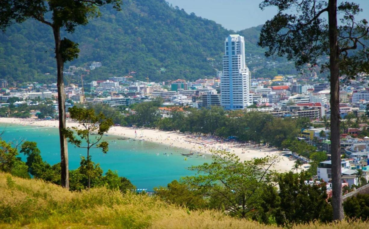 Break Point Hotel Patong Luaran gambar